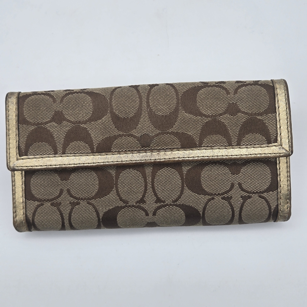Coach Turnlock Gold Signature C Wallet - Picture 2 of 14